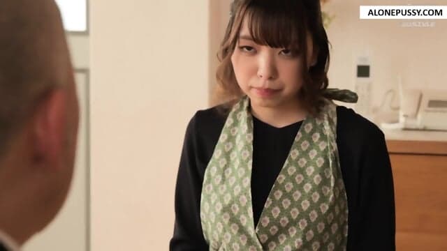 Hitomi enjou: encerrada en una habitaciÃ³n con la milf en celo - parte 2
