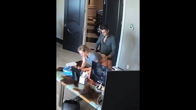 American businessman has sex with his secretary