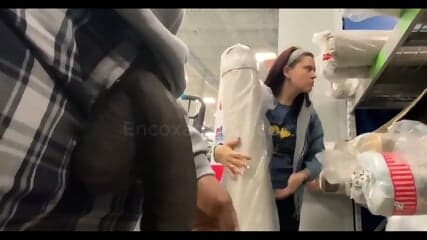 Dickflash Encoxada Grope Cum