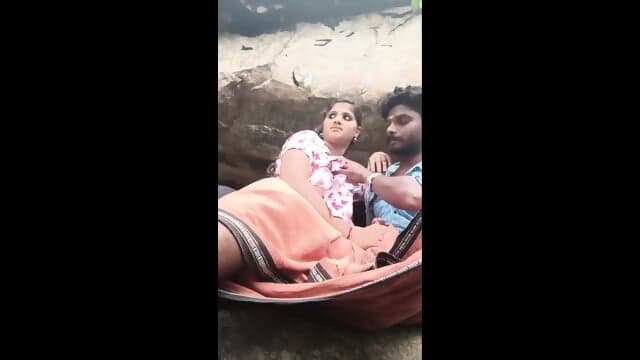 Mallu girl boob suck by lover while she gave handjob