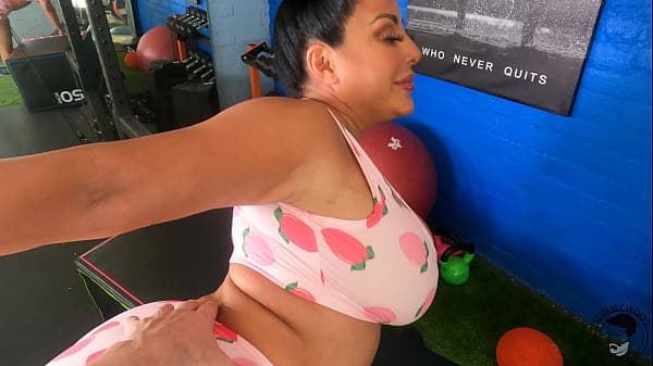 Kiara Mia Fucking Personal Trainer with Big Dick