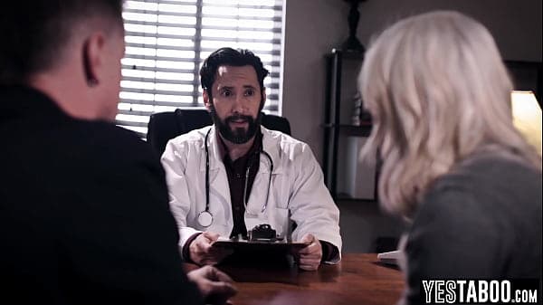 Mature horny doctor rails big boobs curvy MILF ...