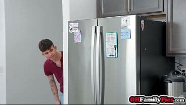 Sexy stepmom swallowed big cock and hot MILF en...