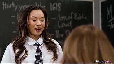 Teacher Jayden Cole caught her teen students Ki...