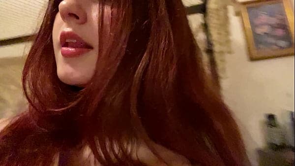 REDHEAD 18 YEAR OLD MASTURBATES IN HER BEDROOM ...