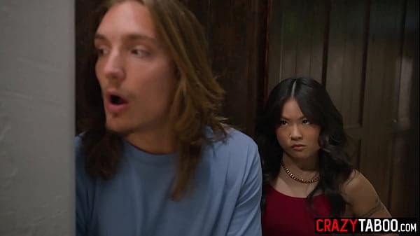 Hot Asian girl Lulu Chu swallowed big cock and ...