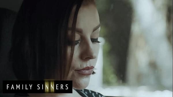 FAMILY SINNERS - Scheming Babe Seduces Her Step...