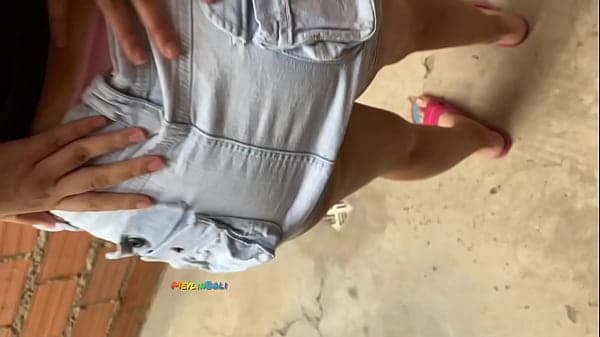 VECINITA ARGENTINA AFLOJA CON SU CU&Ntilde;ADO POR DES...