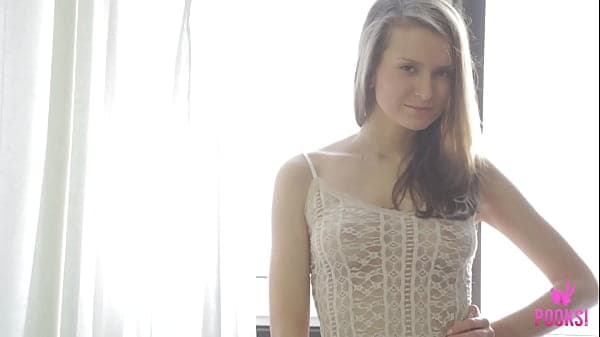 Janna's Solo Pussy Rubbing Masturbation, Wet Fi...