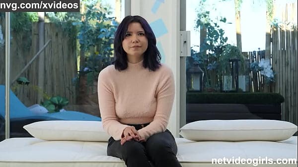 Sweet outgoing Asian girl fucks the 5th guy of ...