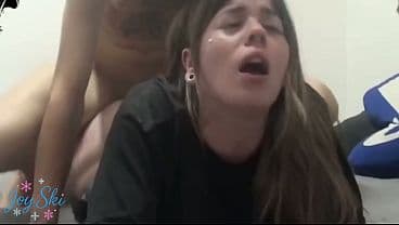 COM ESSE GEMIDO E EXPRESS&Otilde;ES DANDO O CU DUVIDO ...