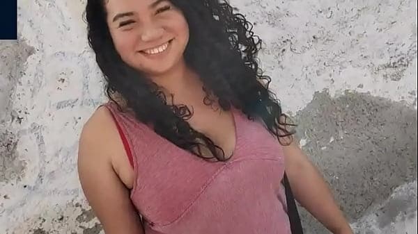 Encuentro a mi vecina en la calle y me la llevo...