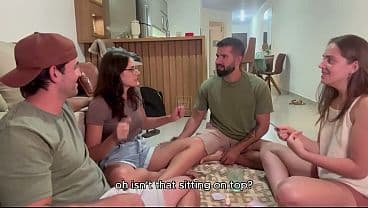 Reação - Jogos e conversas suja entre casais