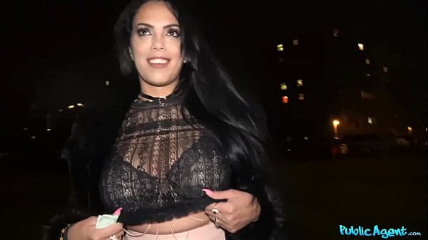 Public Agent - JUICY TITS and ASS Latina tempte...