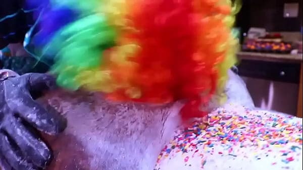 Victoria Cakes Gets Her Fat Ass Made into A Cak...