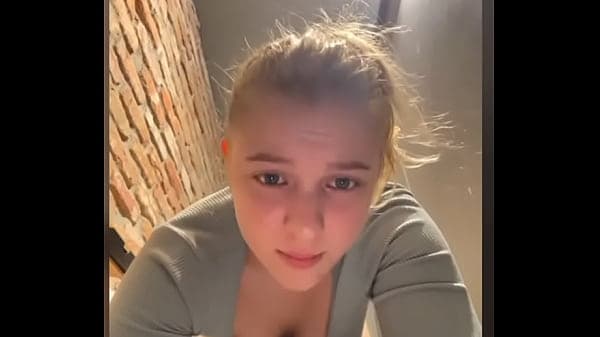 Public squirting. Fingering the anal and cummin...