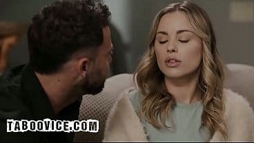 Hot Babe Fucking With Her Donor