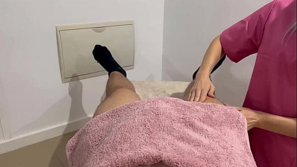 The masseuse who is a friend of my girlfriend g...