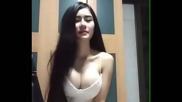 Super Sexy Girl on Cam!